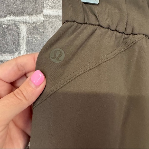 Lululemon Keep Moving Jogger olive green drawstring pockets - Picture 9 of 10